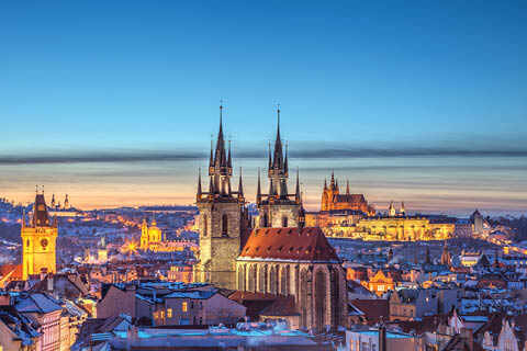 פראג: טיסה + מלון
