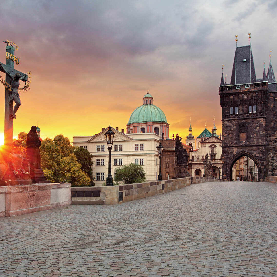 פראג: טיסה + מלון