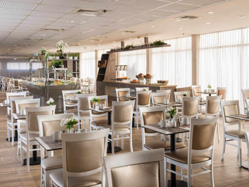 מסעדת המלון