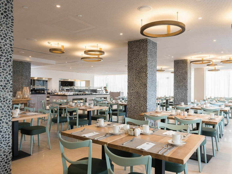 מסעדת המלון