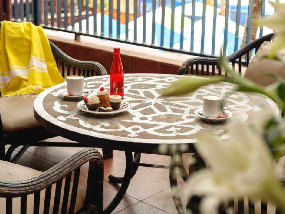 מרפסת הלובי