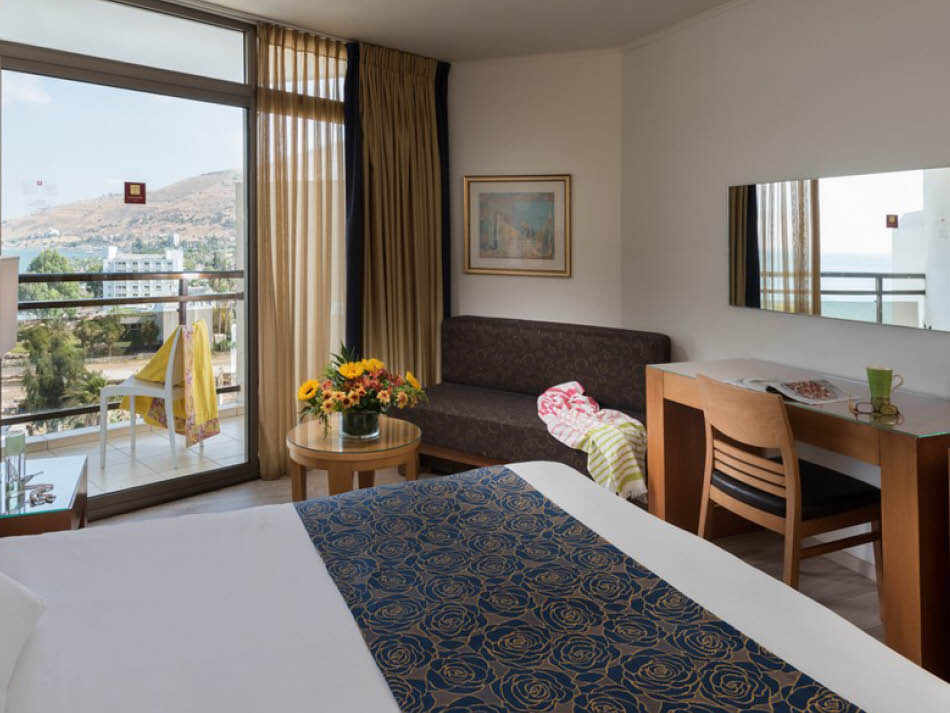 חדר דלקס עם נוף לכנרת