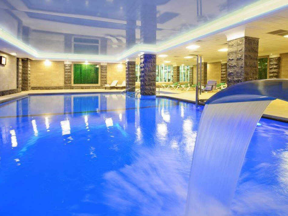 בריכת מים טרמו-מינרלים