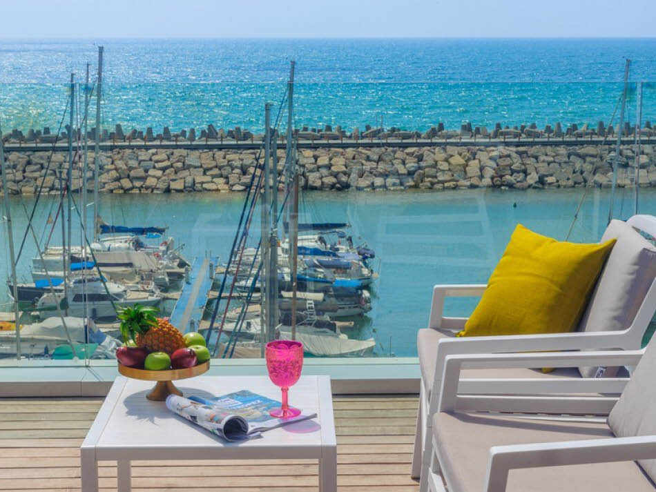 מרפסת בסוויטה