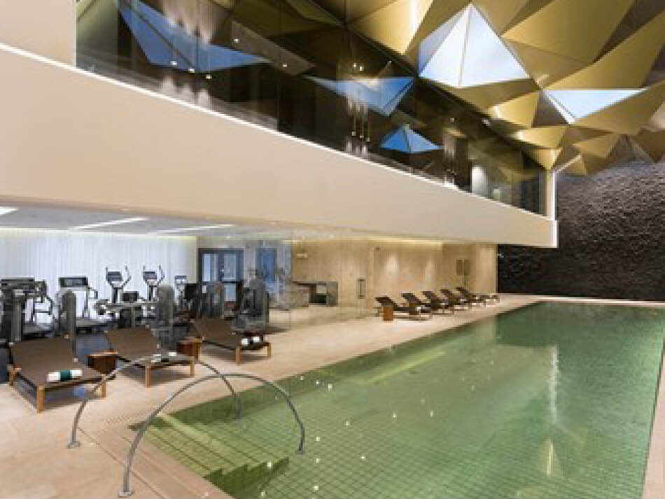 ספא בריכה פנימית