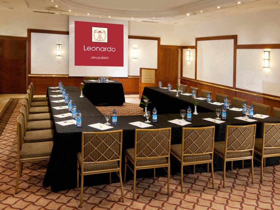 חדר ישיבות וכנסים