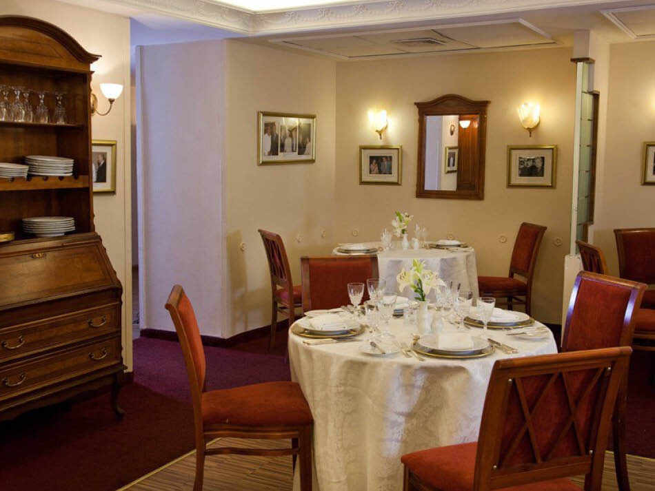 מסעדת פרה על הגג