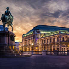 טיסות לוינה