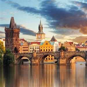 פראג: טיסה + מלון