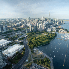 טיסה+מלון בטורונטו