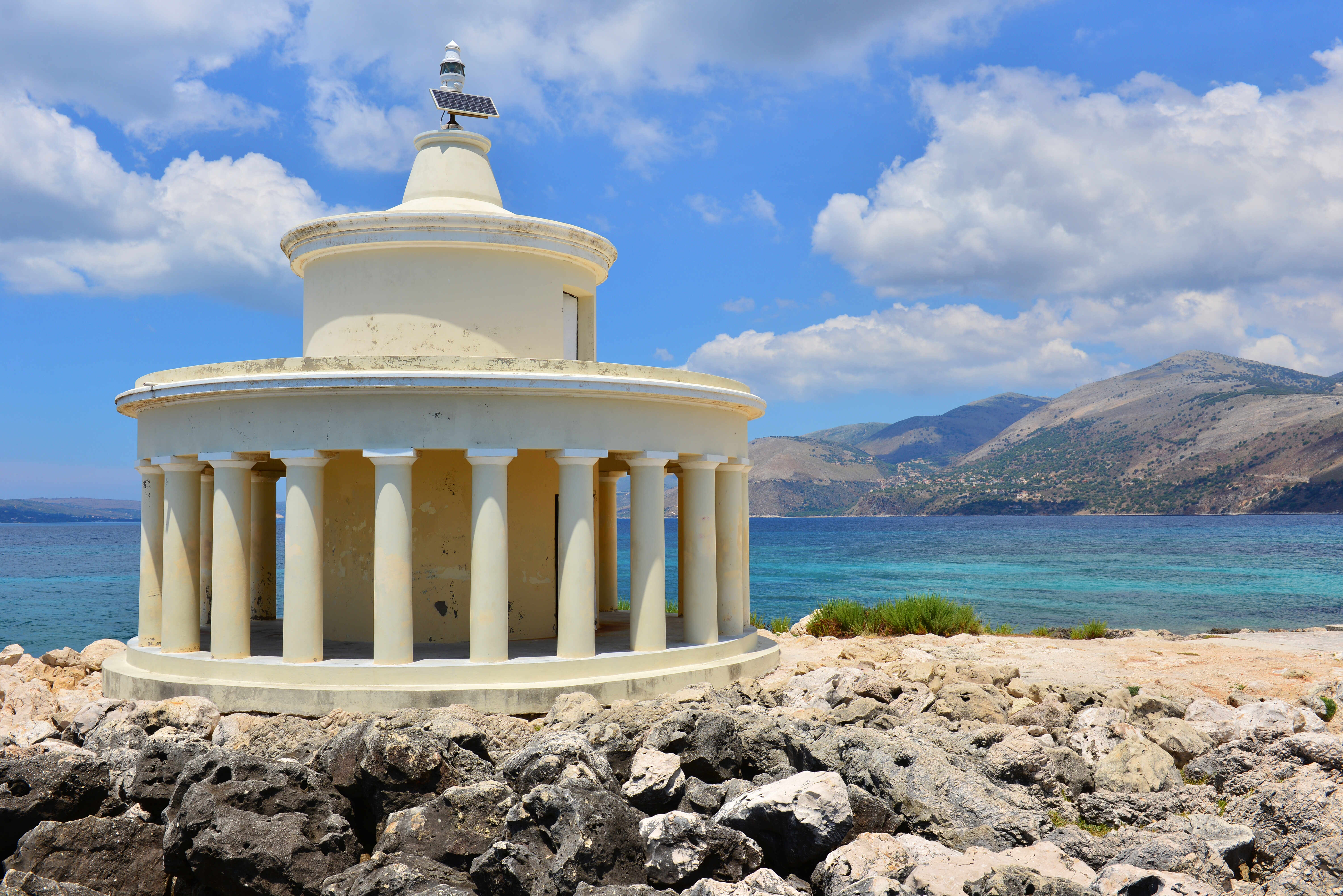 טיסות לקפלוניה